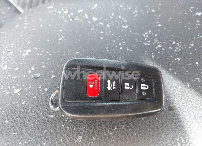 Photo 11 of 2020 Toyota Camry SE (VIN 4T1M11AKXLU392725)