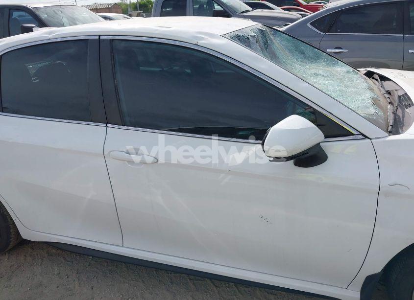 Photo 13 of 2020 Toyota Camry SE (VIN 4T1M11AKXLU392725)