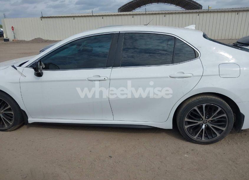 Photo 14 of 2020 Toyota Camry SE (VIN 4T1M11AKXLU392725)