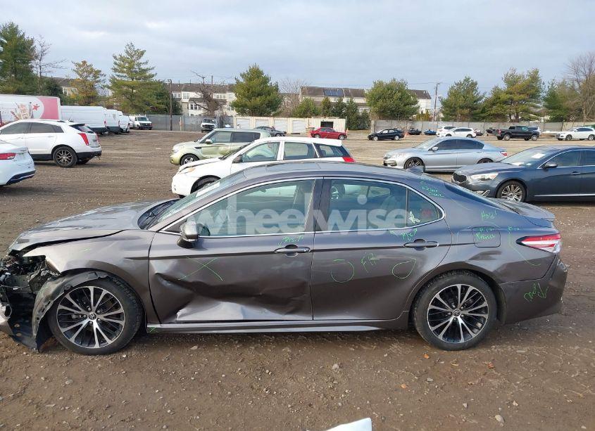 Photo 14 of 2020 Toyota Camry SE AWD (VIN 4T1M11BK0LU018395)