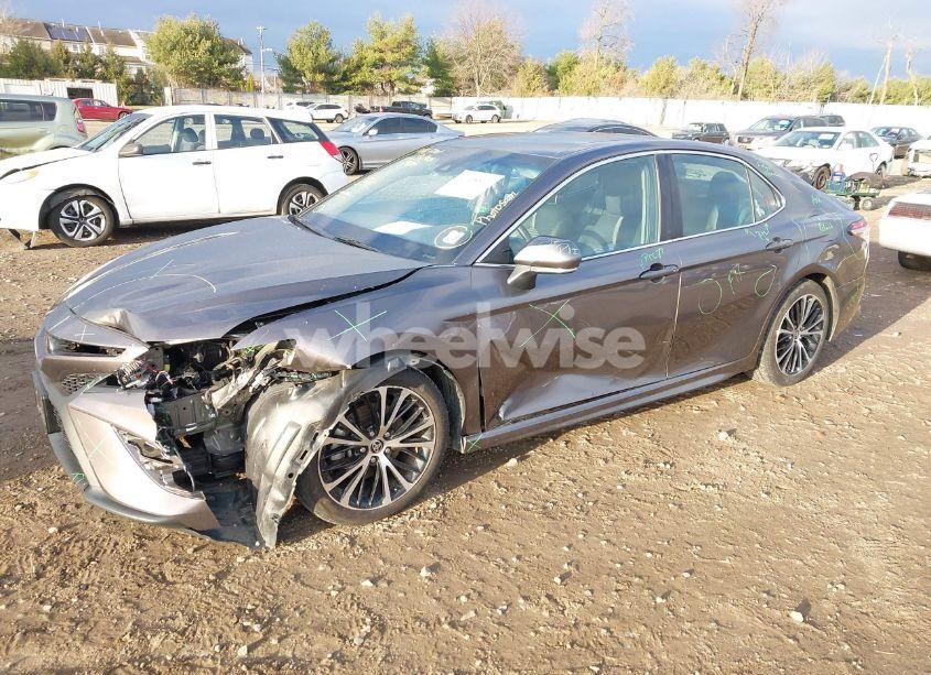 Photo 2 of 2020 Toyota Camry SE AWD (VIN 4T1M11BK0LU018395)