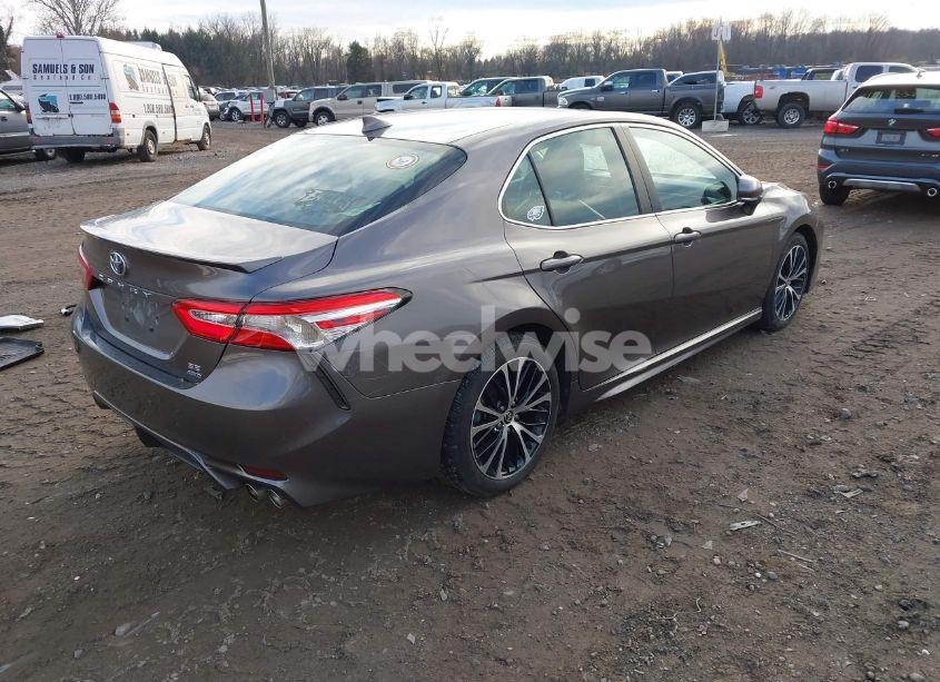 Photo 4 of 2020 Toyota Camry SE AWD (VIN 4T1M11BK0LU018395)