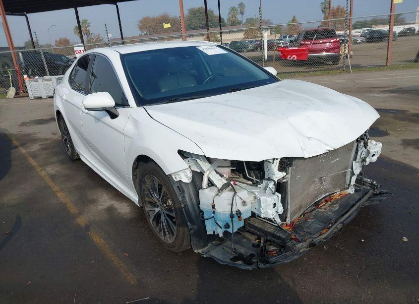 2020 Toyota Camry SE AWD (VIN 4T1M11BK2LU019032) main photo