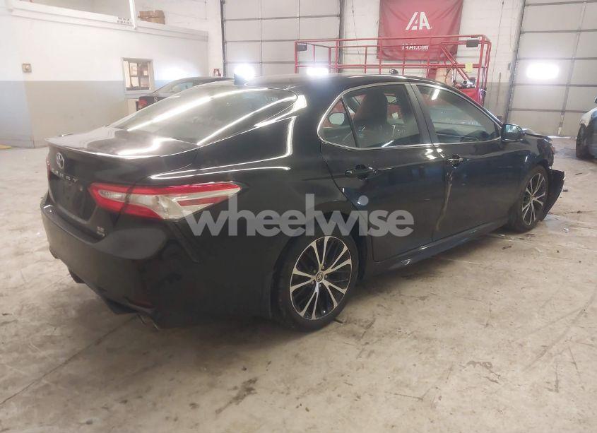 Photo 4 of 2020 Toyota Camry SE AWD (VIN 4T1M11BK8LU006009)