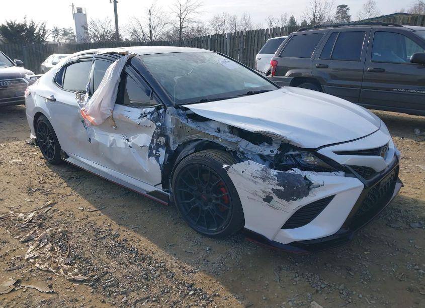 2020 Toyota Camry TRD (VIN 4T1NZ1AK5LU038432) main photo