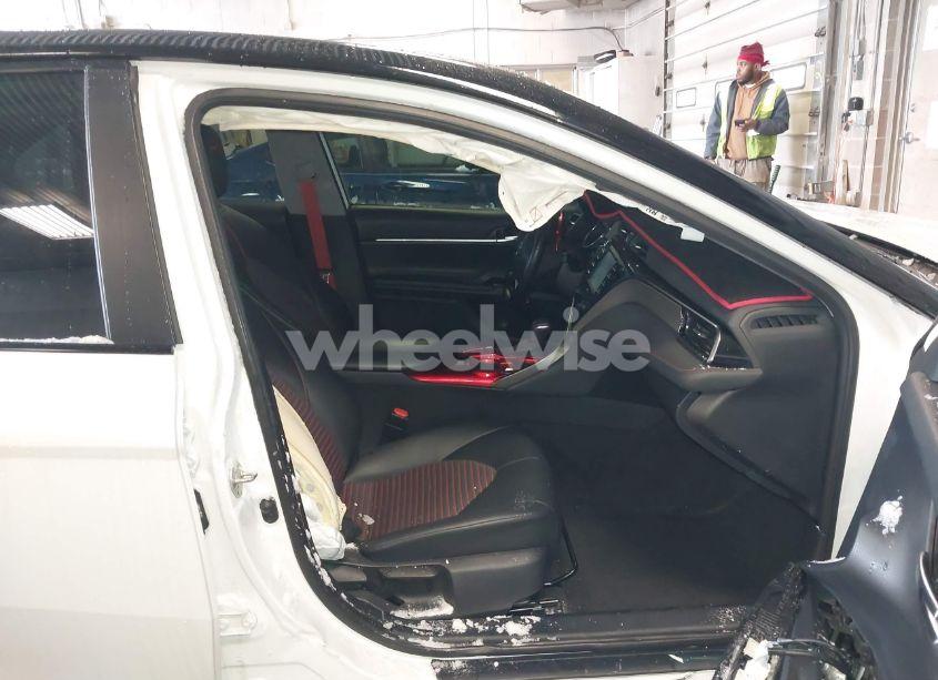 Photo 5 of 2020 Toyota Camry TRD (VIN 4T1NZ1AK6LU043168)