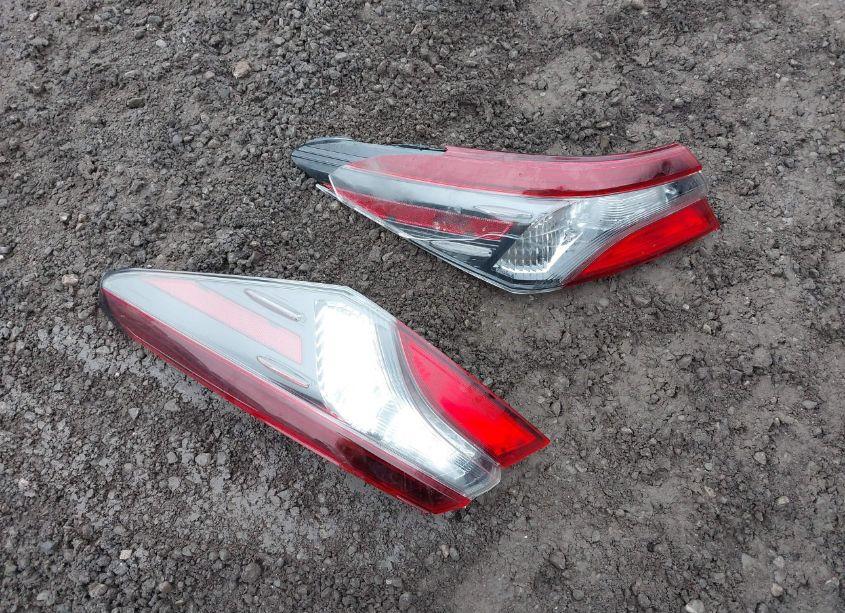 Photo 18 of 2021 Toyota Camry LE (VIN 4T1R11AK0MU440613)