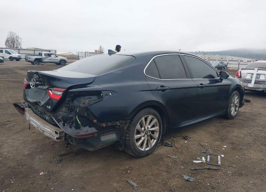 Photo 4 of 2021 Toyota Camry LE (VIN 4T1R11AK0MU440613)