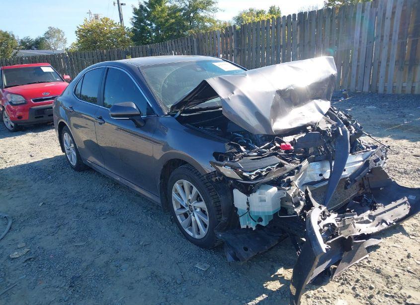 2023 Toyota Camry LE (VIN 4T1R11AK0PU816361) main photo