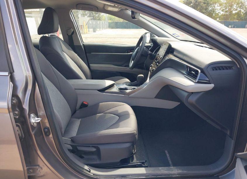 Photo 5 of 2024 Toyota Camry LE (VIN 4T1R11AK0RU221996)