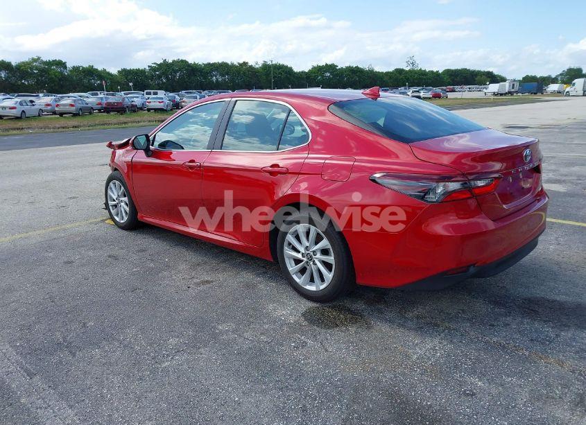 Photo 3 of 2024 Toyota Camry LE (VIN 4T1R11AK0RU226695)