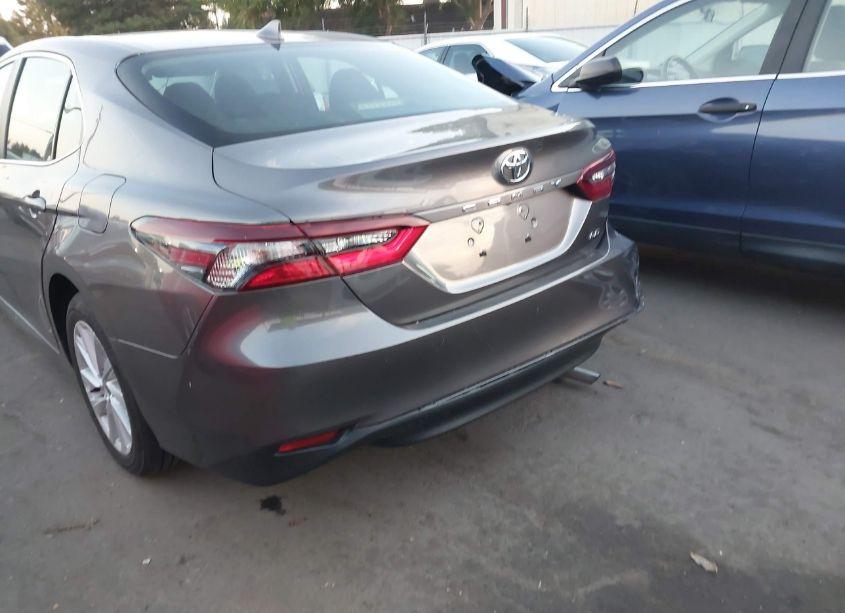 Photo 19 of 2021 Toyota Camry LE (VIN 4T1R11AK2MU496505)