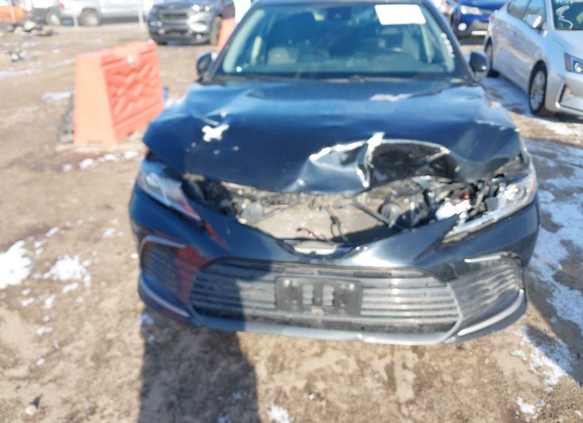 Photo 6 of 2022 Toyota Camry LE (VIN 4T1R11AK2NU634061)