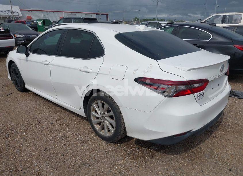 Photo 3 of 2023 Toyota Camry LE (VIN 4T1R11AK2PU737127)