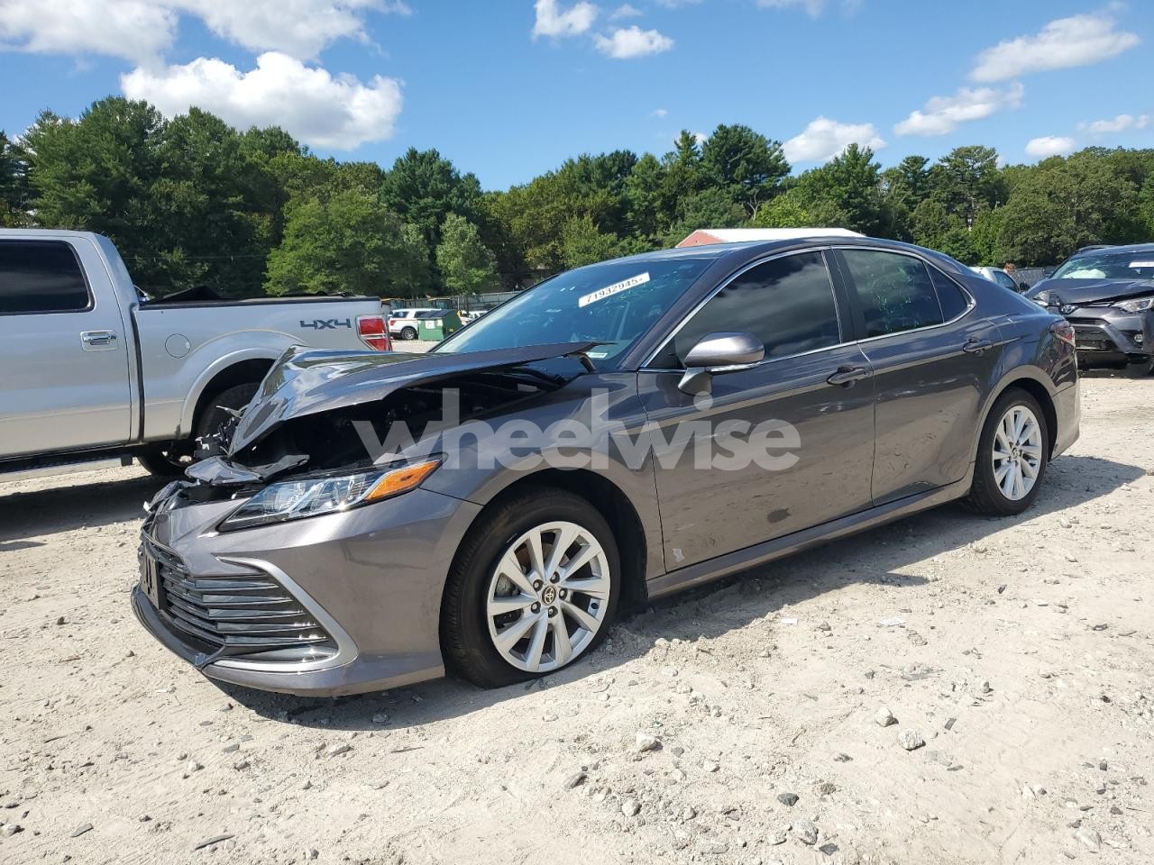 2024 TOYOTA CAMRY LE (VIN 4T1R11AK2RU844259) main photo
