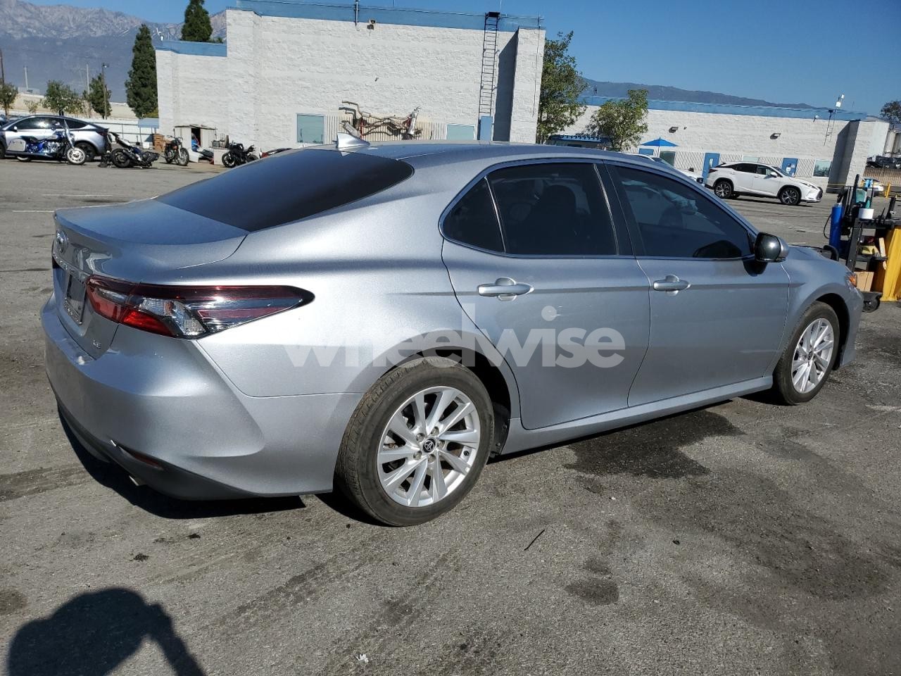 Photo 3 of 2023 TOYOTA CAMRY LE (VIN 4T1R11AK3PU775935)