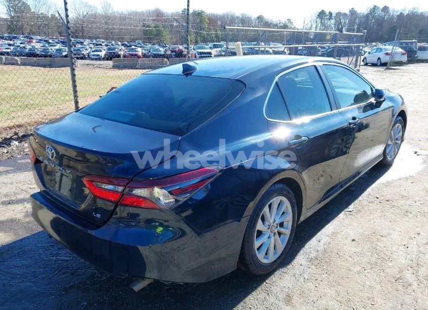 Photo 4 of 2021 Toyota Camry LE (VIN 4T1R11AK4MU491287)