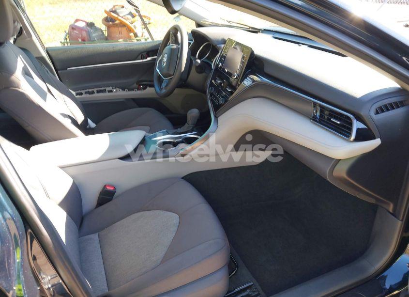 Photo 5 of 2021 Toyota Camry LE (VIN 4T1R11AK4MU491287)