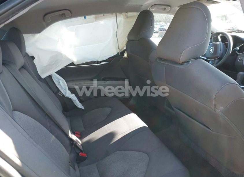 Photo 8 of 2021 Toyota Camry LE (VIN 4T1R11AK4MU491287)