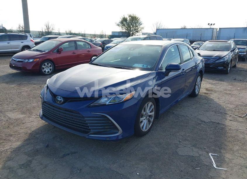 Photo 2 of 2023 Toyota Camry LE (VIN 4T1R11AK4PU170063)