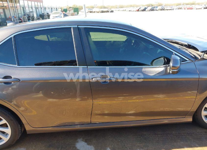 Photo 13 of 2024 Toyota Camry LE (VIN 4T1R11AK4RU917888)