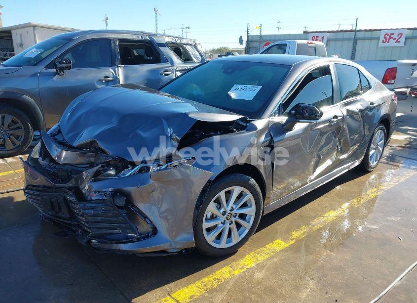 Photo 2 of 2024 Toyota Camry LE (VIN 4T1R11AK4RU917888)