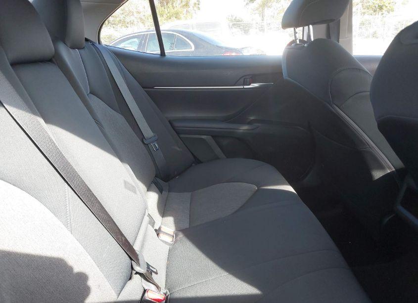 Photo 8 of 2021 Toyota Camry LE (VIN 4T1R11AK5MU494117)