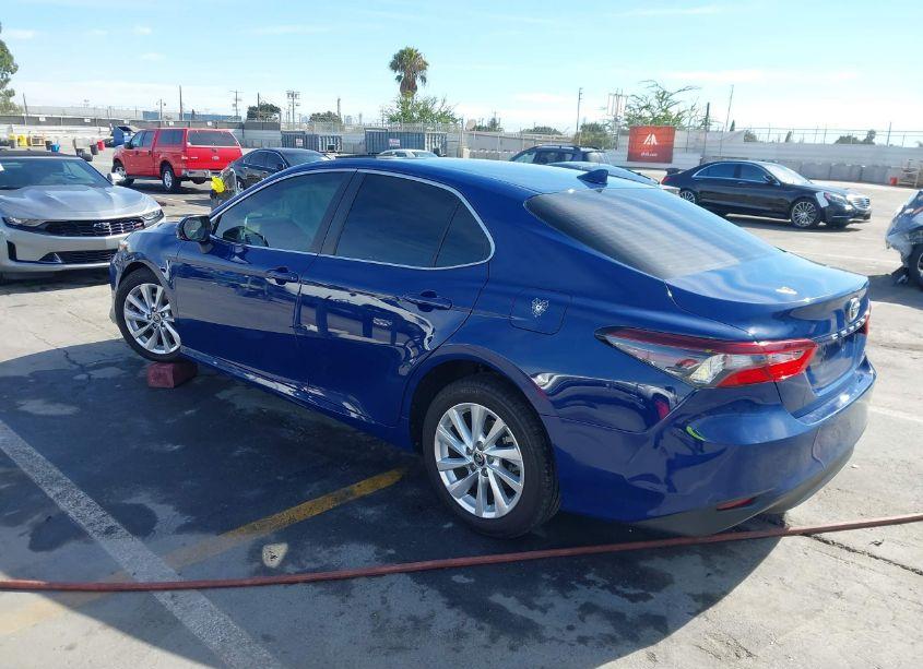 Photo 3 of 2023 Toyota Camry LE (VIN 4T1R11AK5PU139310)