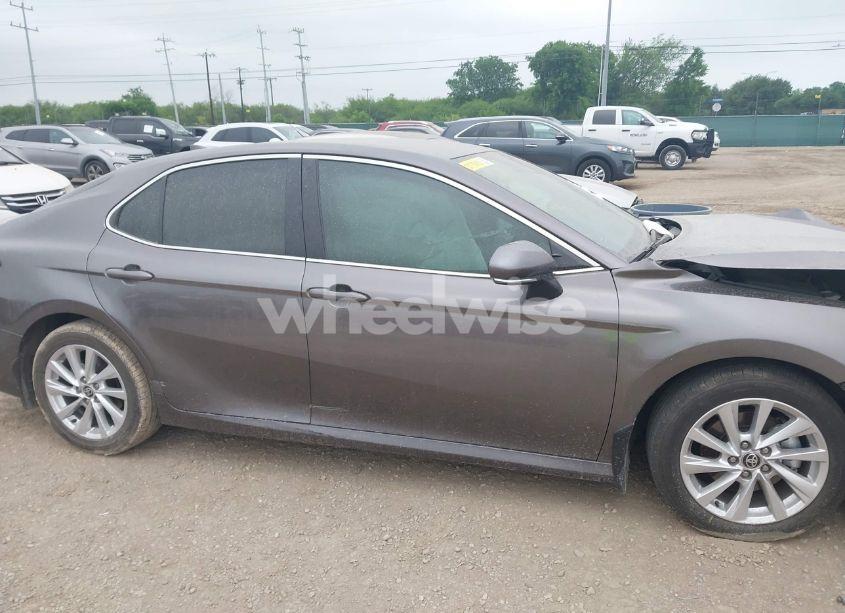 Photo 13 of 2023 Toyota Camry LE (VIN 4T1R11AK5PU152686)