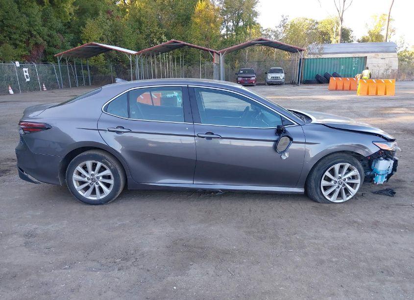 Photo 13 of 2023 Toyota Camry LE (VIN 4T1R11AK5PU755539)