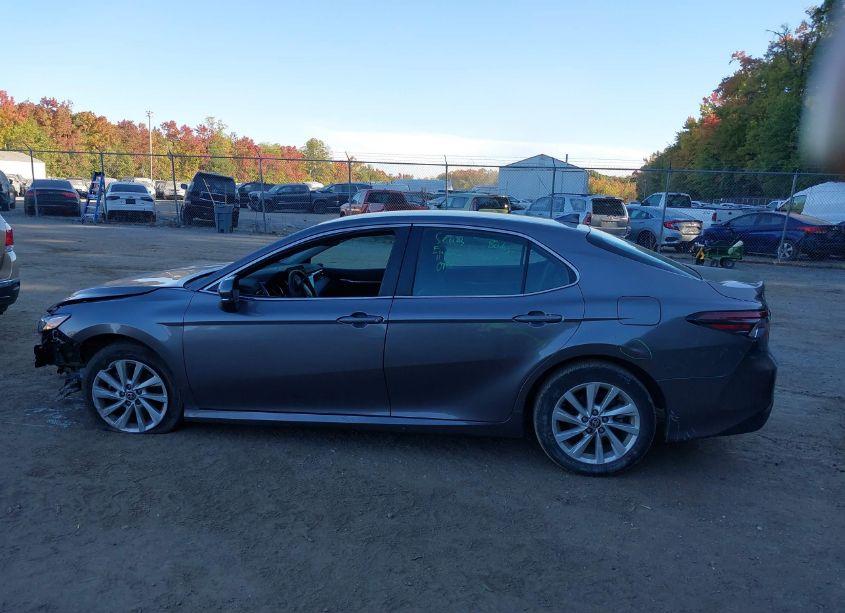 Photo 14 of 2023 Toyota Camry LE (VIN 4T1R11AK5PU755539)