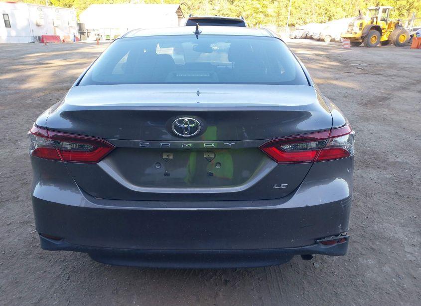 Photo 16 of 2023 Toyota Camry LE (VIN 4T1R11AK5PU755539)