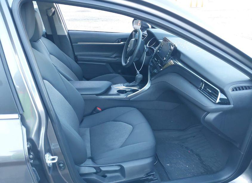 Photo 5 of 2023 Toyota Camry LE (VIN 4T1R11AK5PU755539)