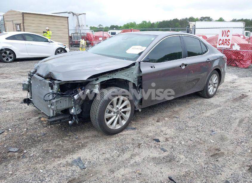 Photo 2 of 2024 Toyota Camry LE (VIN 4T1R11AK5RU253598)