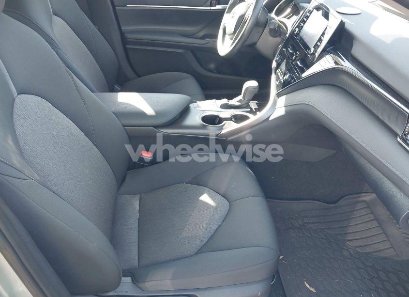 Photo 5 of 2024 Toyota Camry LE (VIN 4T1R11AK5RU253701)