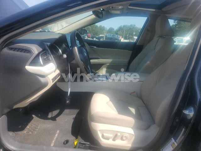 Photo 2 of 2022 TOYOTA CAMRY LE (VIN 4T1R11AK6NU046048)