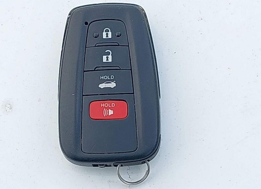 Photo 11 of 2022 Toyota Camry LE (VIN 4T1R11AK6NU056417)