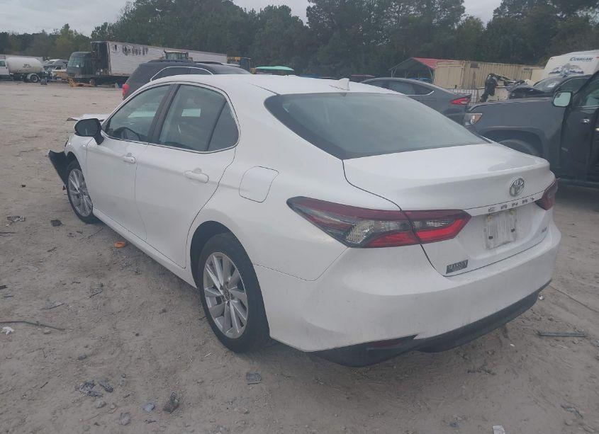 Photo 3 of 2023 Toyota Camry LE (VIN 4T1R11AK6PU761446)
