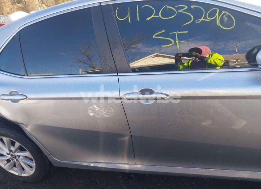 Photo 14 of 2022 Toyota Camry LE (VIN 4T1R11AK7NU680744)