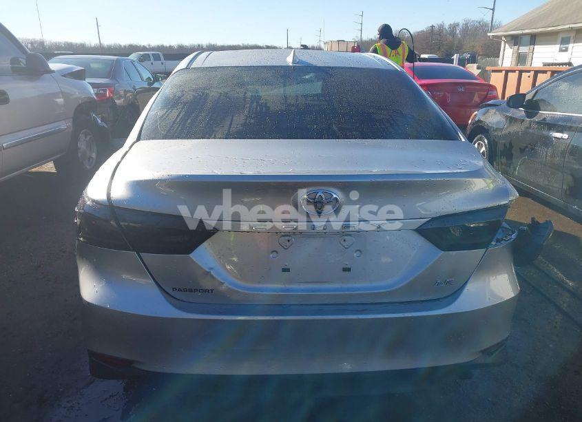 Photo 17 of 2022 Toyota Camry LE (VIN 4T1R11AK7NU680744)