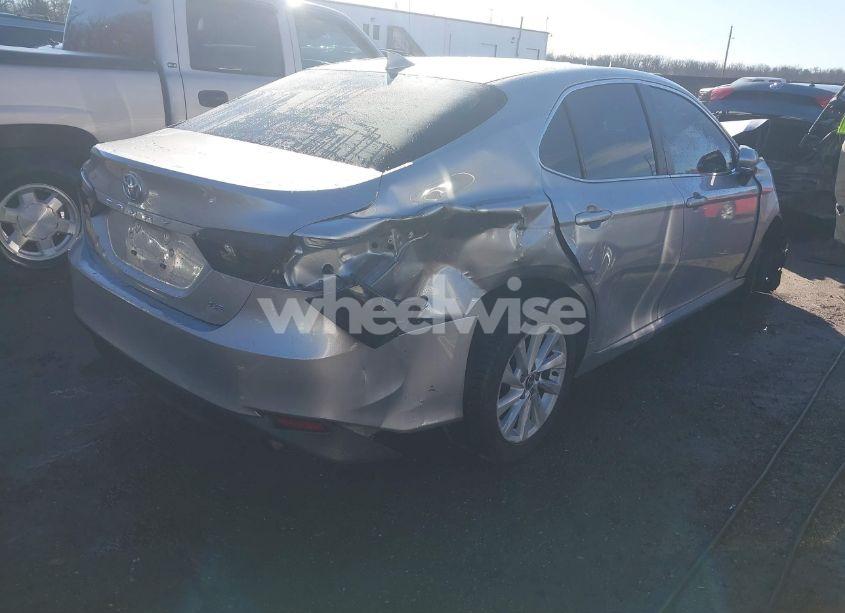 Photo 4 of 2022 Toyota Camry LE (VIN 4T1R11AK7NU680744)