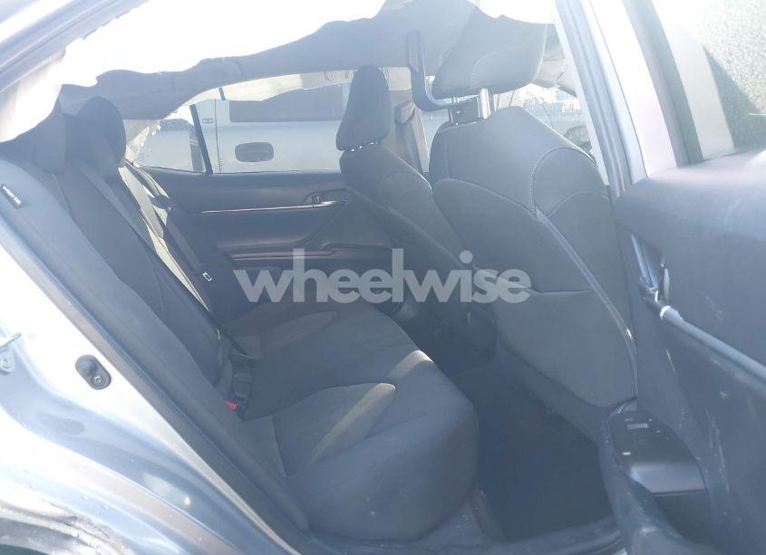 Photo 8 of 2022 Toyota Camry LE (VIN 4T1R11AK7NU680744)