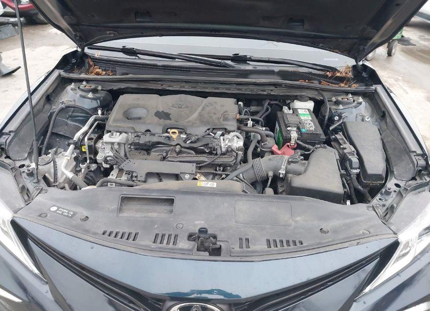 Photo 10 of 2021 Toyota Camry LE (VIN 4T1R11AK8MU513856)