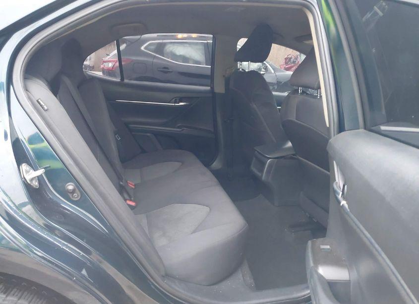 Photo 8 of 2021 Toyota Camry LE (VIN 4T1R11AK8MU513856)