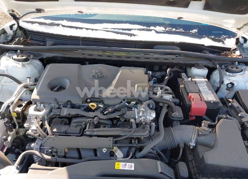 Photo 10 of 2022 Toyota Camry LE (VIN 4T1R11AK8NU071677)