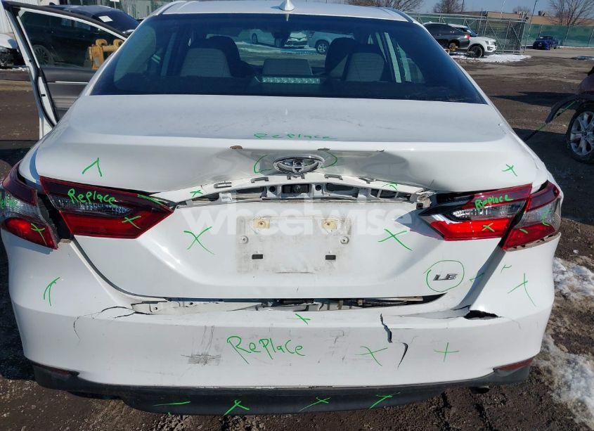 Photo 6 of 2022 Toyota Camry LE (VIN 4T1R11AK8NU071677)