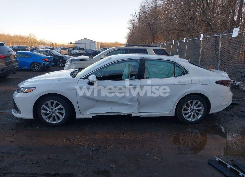 Photo 14 of 2024 Toyota Camry LE (VIN 4T1R11AK8RU873247)