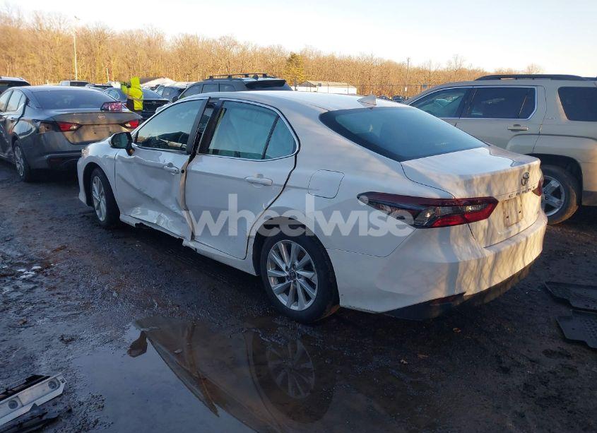 Photo 3 of 2024 Toyota Camry LE (VIN 4T1R11AK8RU873247)