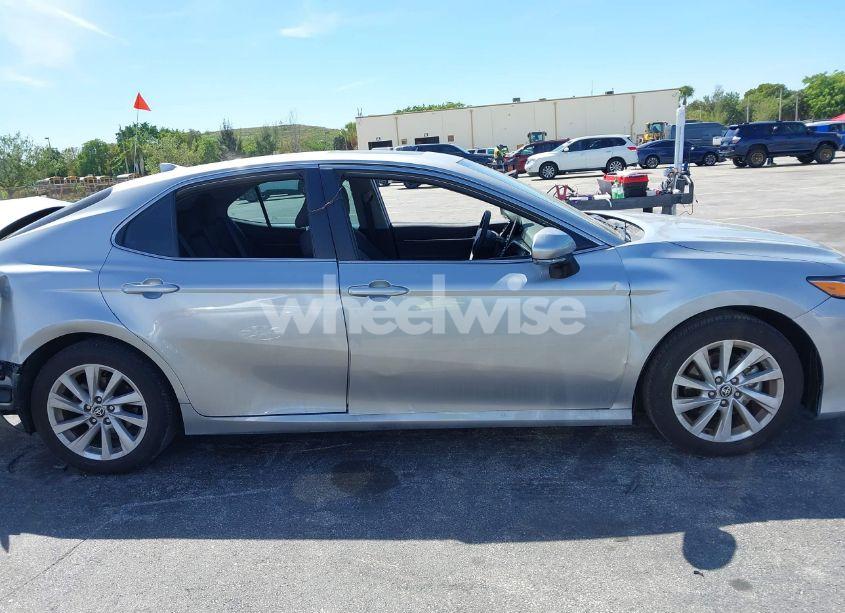 Photo 13 of 2024 Toyota Camry LE (VIN 4T1R11AK8RU906022)