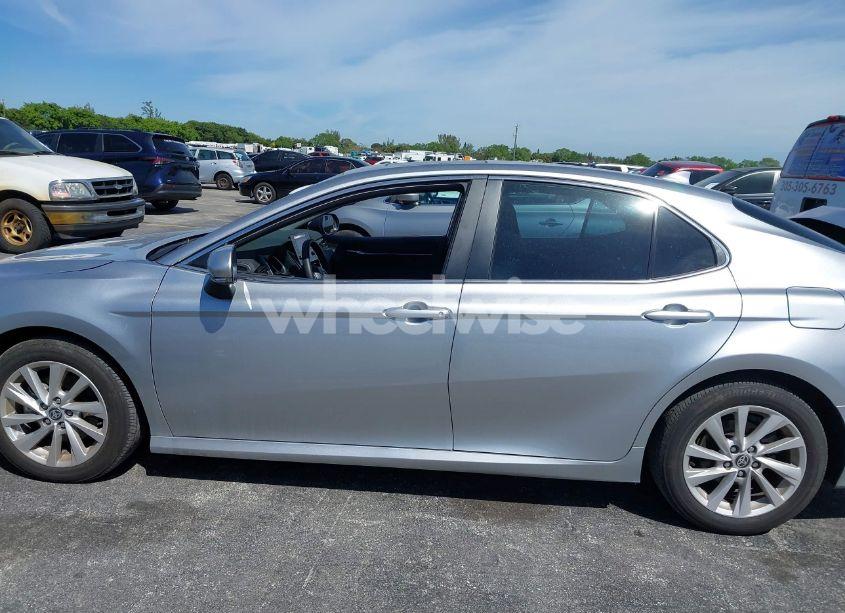 Photo 14 of 2024 Toyota Camry LE (VIN 4T1R11AK8RU906022)